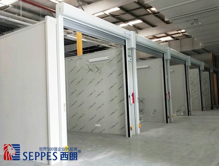 上海地磁感应快速卷帘门安装完成
